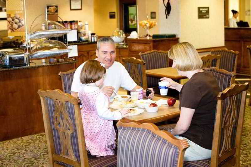 Hampton Inn Brownwood Restoran fotoğraf